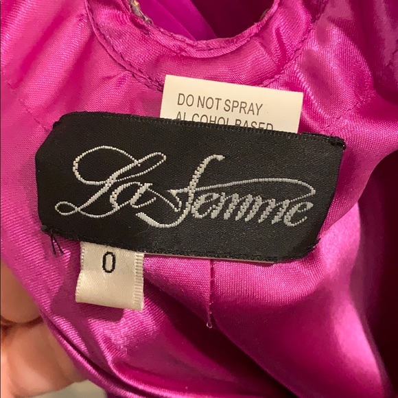 PROM DRESS - Picture 5 of 7